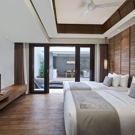 Cross Bali Breakers Hotel Jimbaran Kültér fotó