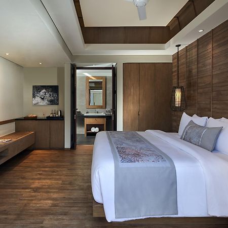 Cross Bali Breakers Hotel Jimbaran Kültér fotó